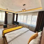Pera Apart Otel 4*